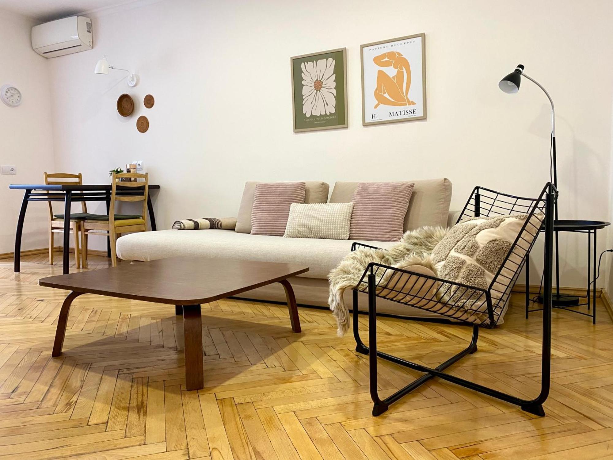 Chic 1-bedroom On Saburtalo 公寓