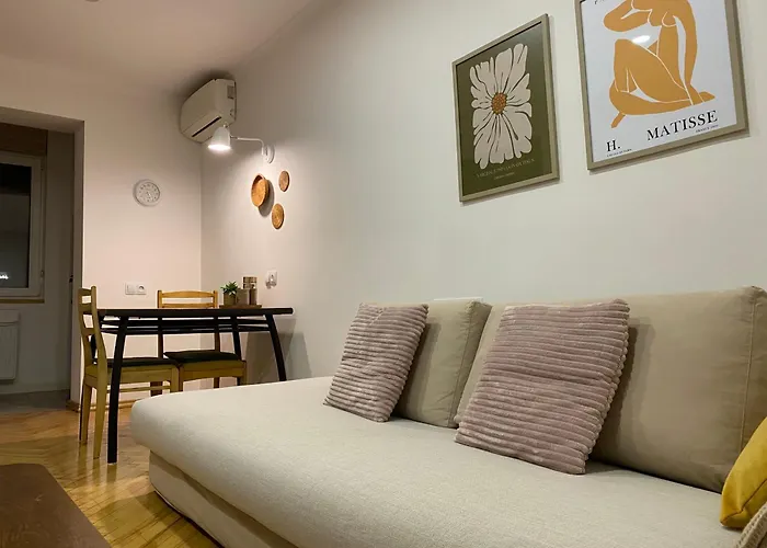 Chic 1-Bedroom Appartment On Saburtalo