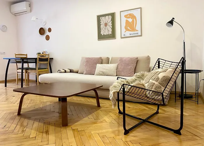 Chic 1-Bedroom Appartment On Saburtalo
