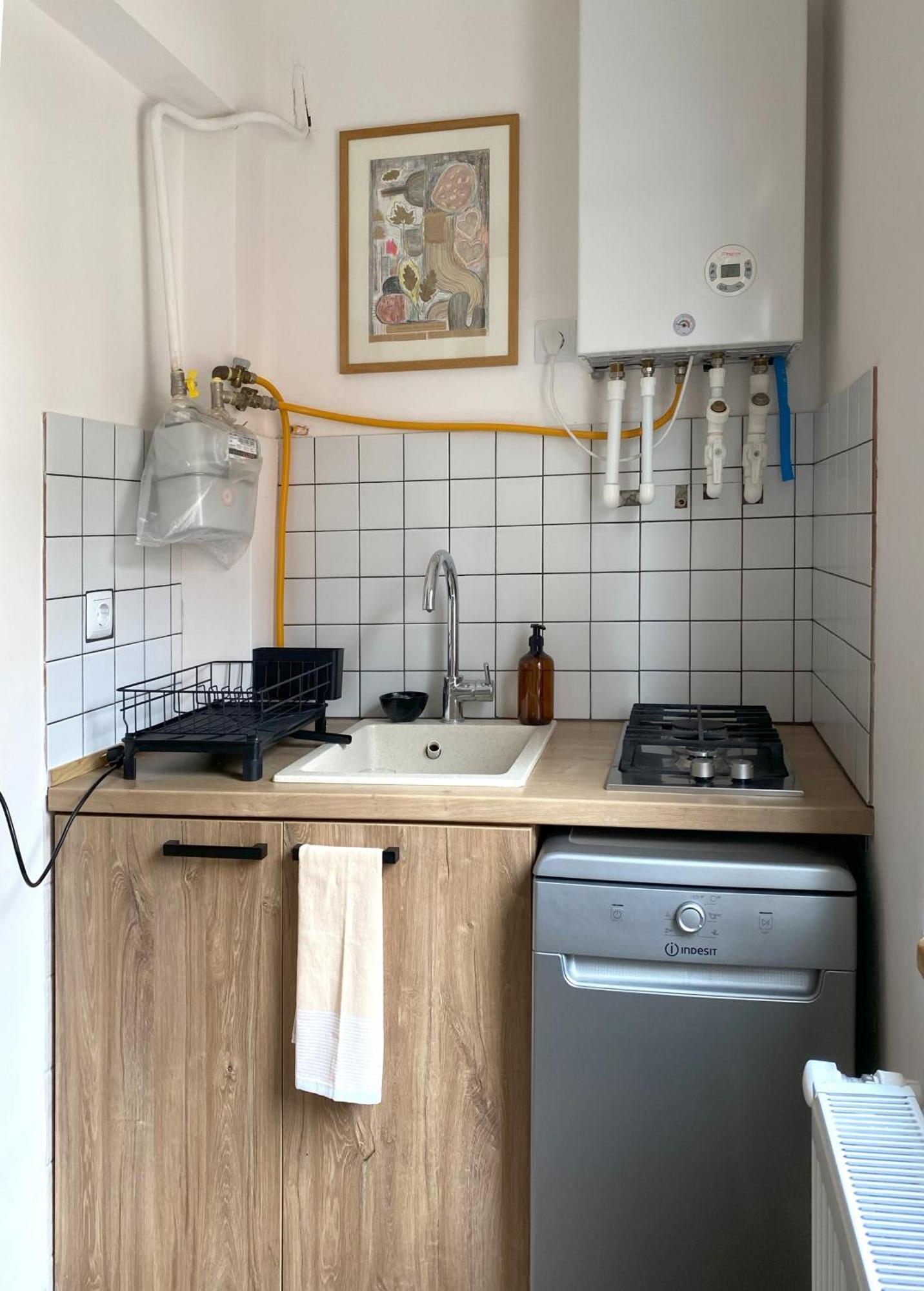 Chic 1-bedroom On Saburtalo * טביליסי